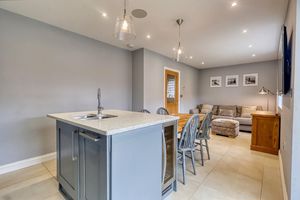 Kitchen/Diner- click for photo gallery